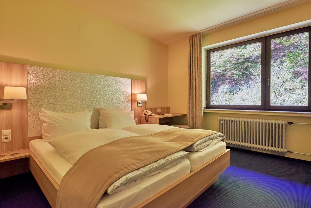 Moselromantik Hotel Weissmuehle Cochem Exteriör bild